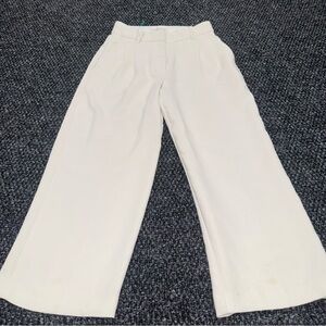 Wilfred The Effortless Cropped Pant Size 2 Cream High Rise Wide Leg Aritzia